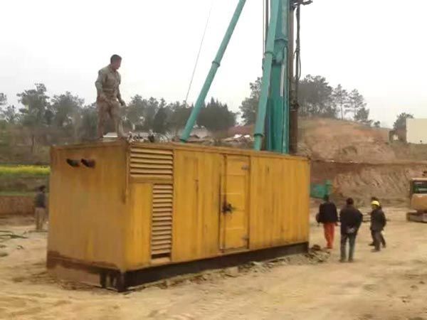 芒康如何判断水冷式机油散热器密封件是否需要更换？